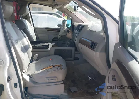 2010 Nissan Armada Titanium z USA, uszkodzony, nr VIN 5N1BA0ND0AN622261